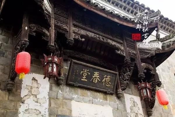 华为P70参数出炉：1.5K等深微曲屏、国产主摄+可变光圈